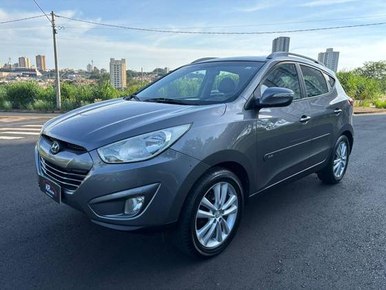 HYUNDAI IX35 2.0 MPFI GLS 16V FLEX 4P AUTOMÁTICO HYUNDAI IX35 2.0 MPFI GLS 16V FLEX 4P AUTOMÁTICO